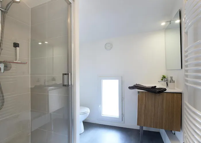 L'ethnique 7p - Climatisation - Jardin - Parking - Salle De Sport *