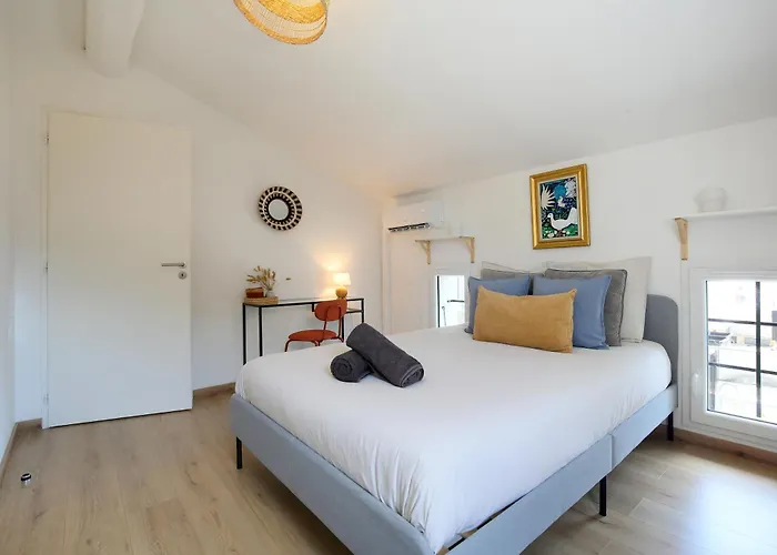 L'ethnique 7p - Climatisation - Jardin - Parking - Salle De Sport